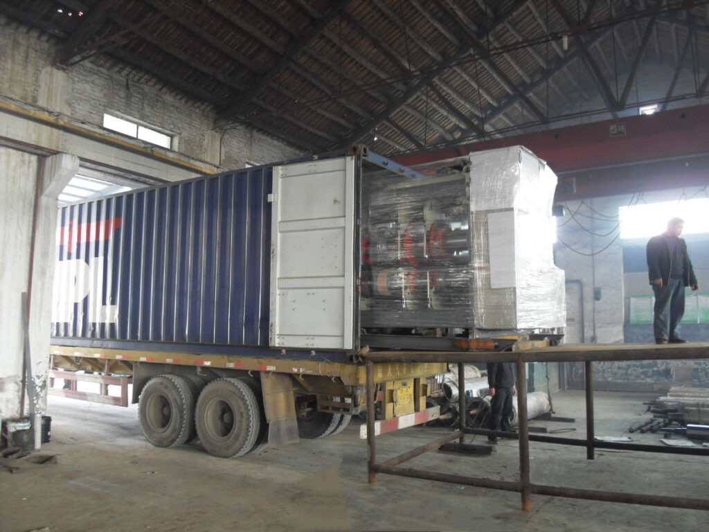 delivery of 3 color flexo printer slotter