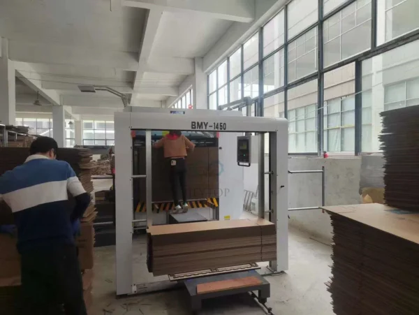 Semi-automatic creasing and die cutting machine - Image 3