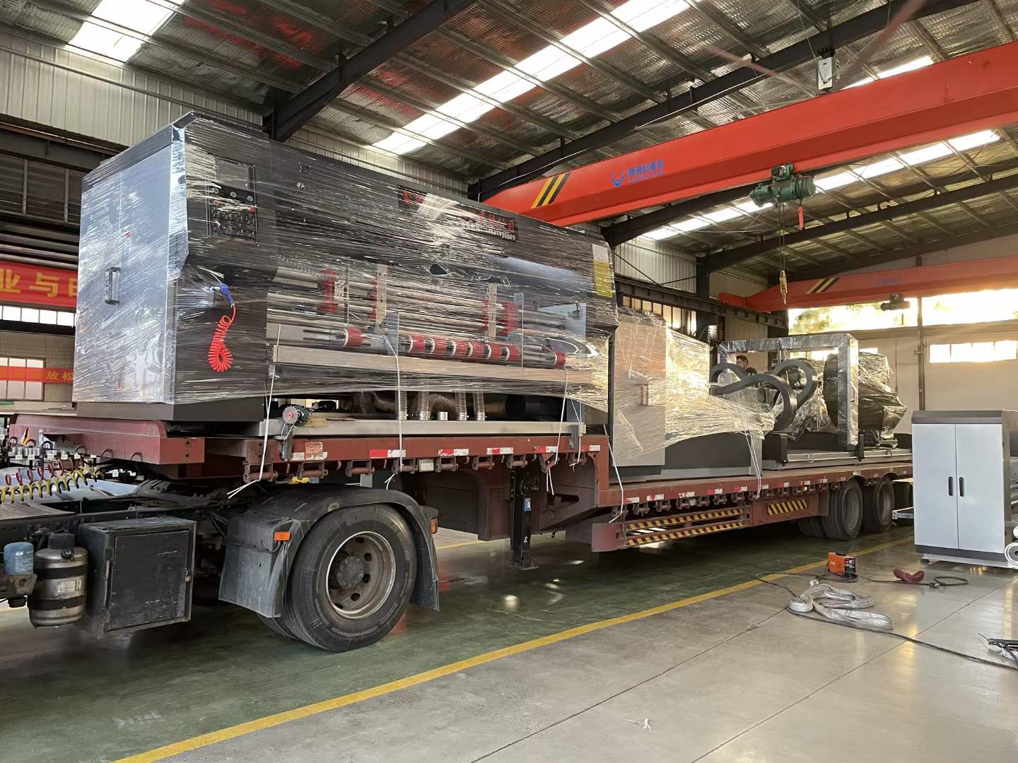 全自动粘钉一体机