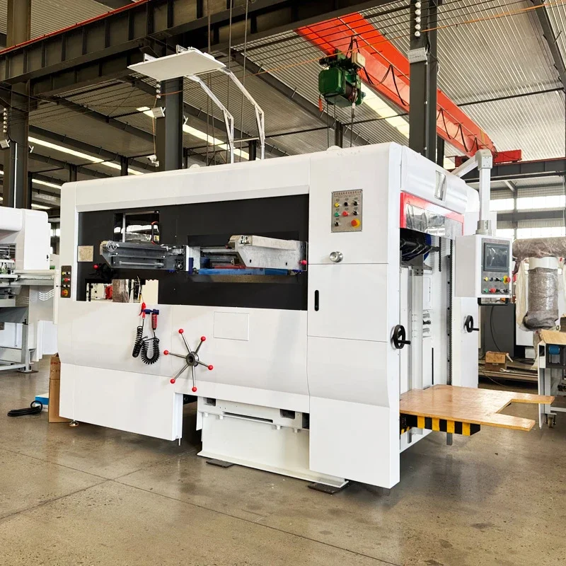 Semi-auto flatbed creasing and die cutting machine